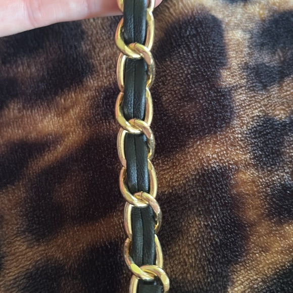 Badgley Mischka messenger crossbody - Picture 5 of 7